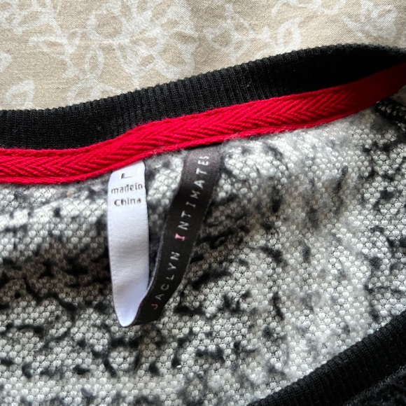 Jaclyn Intimates Heart Sequins Logo Fleece Sweater Pajamas Dress - Picture 2 of 3